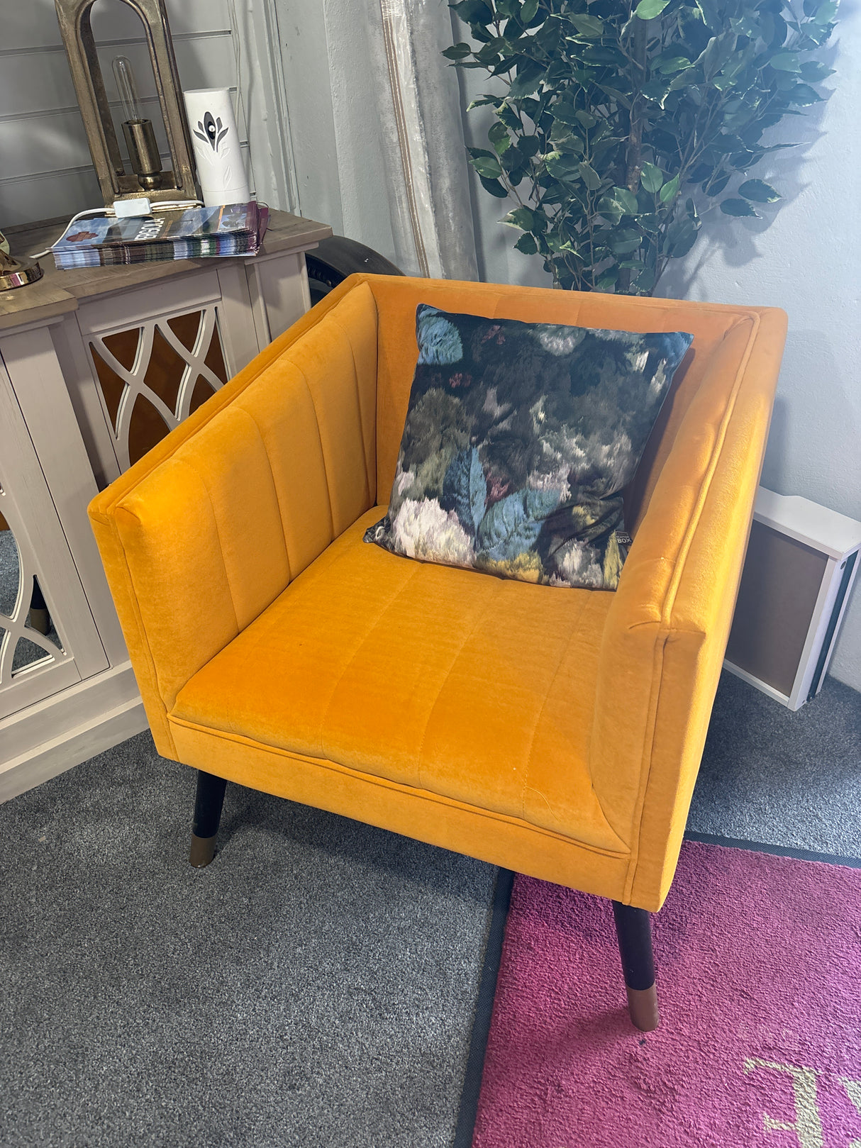 Shop Display Mustard chair