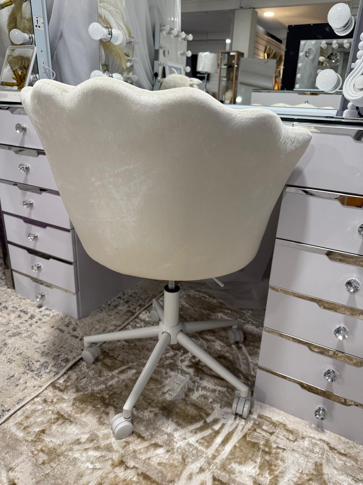 Glam Shell Swivel Chair