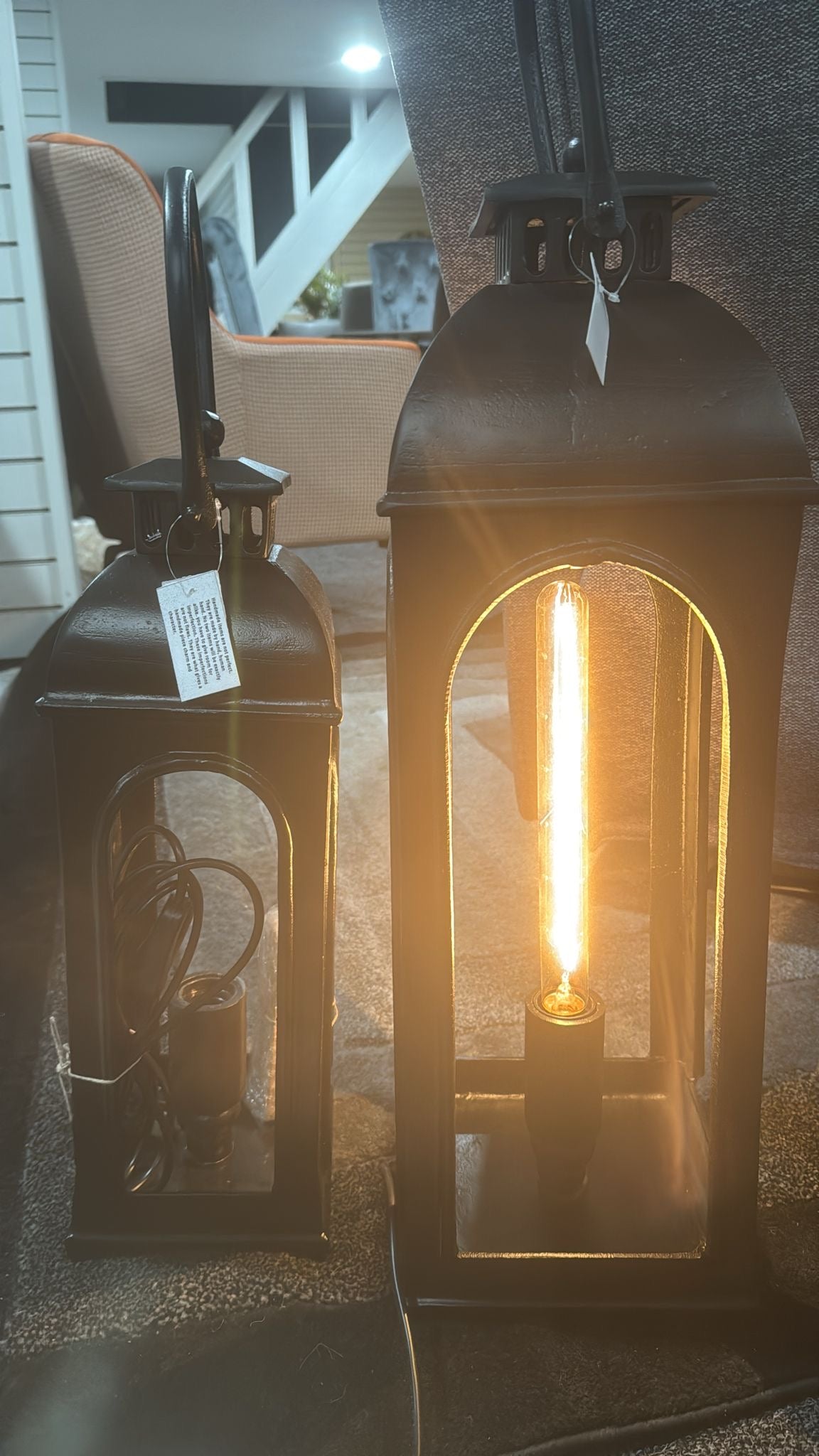 Shop display 2 Aluminium black lighted lanterns