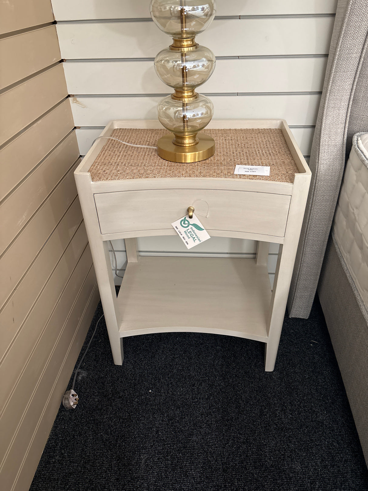 Shop display Jacob locker