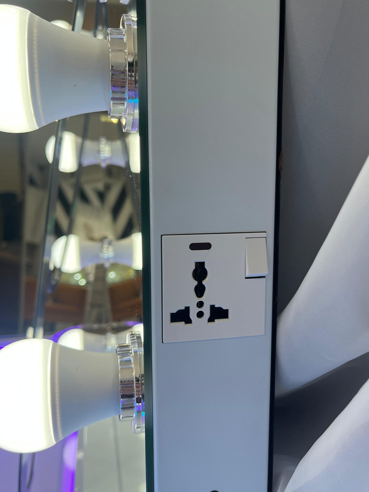 BUNDLE: Glam 6 Drawer and Portrait Mirror