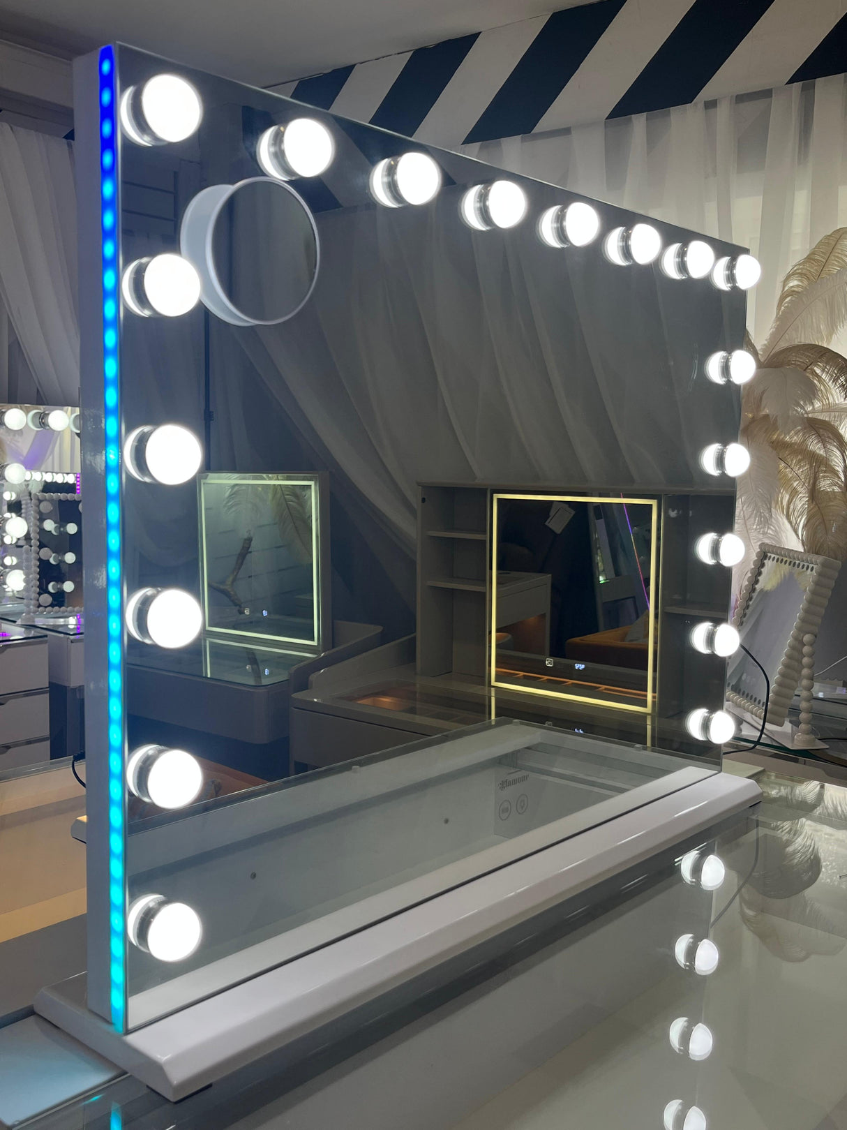 Glow 18 Rainbow Mirror