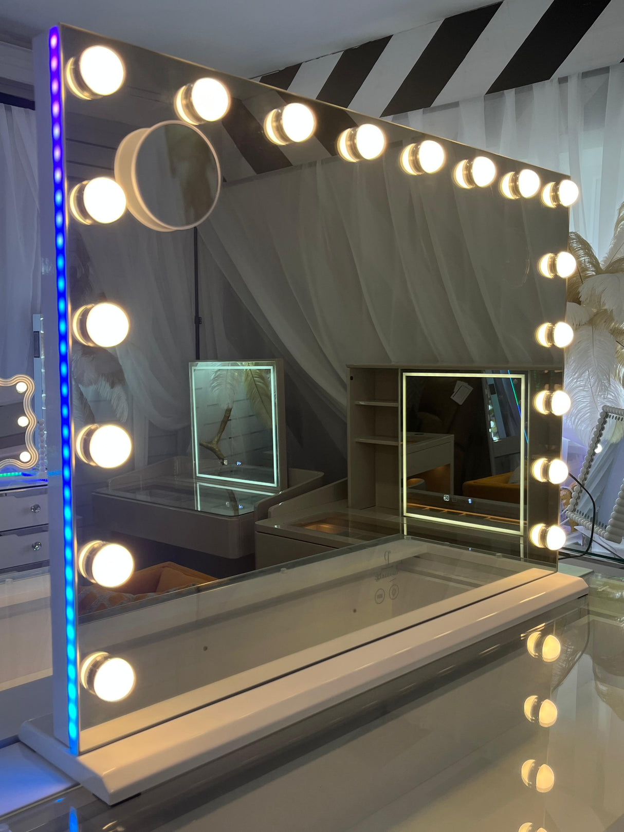 Glow 18 Rainbow Mirror