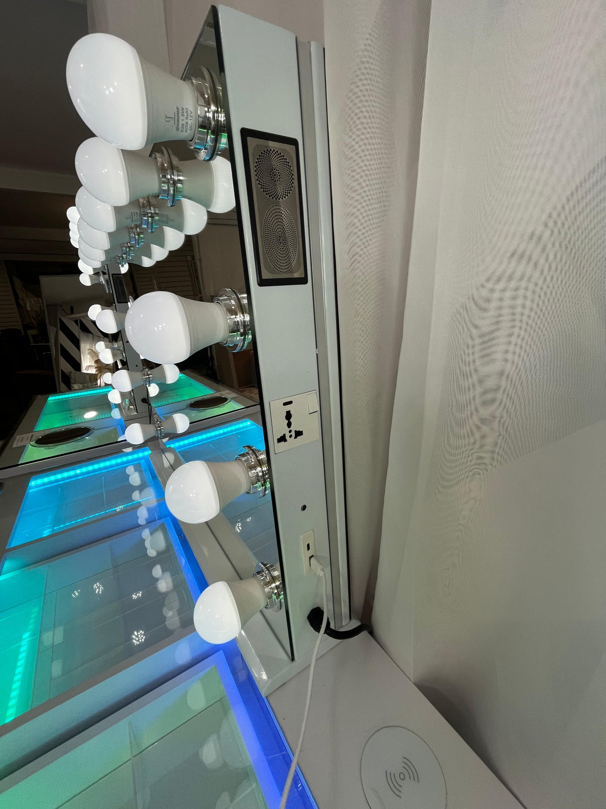 BUNDLE: Glam 8 Drawer and Landscape Mirror