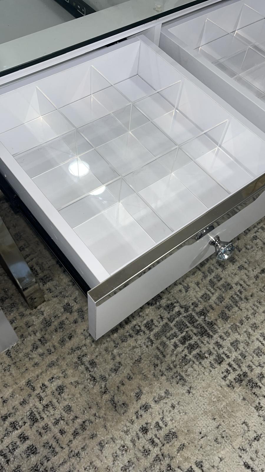 Glam 3 Drawer Vanity Dresser