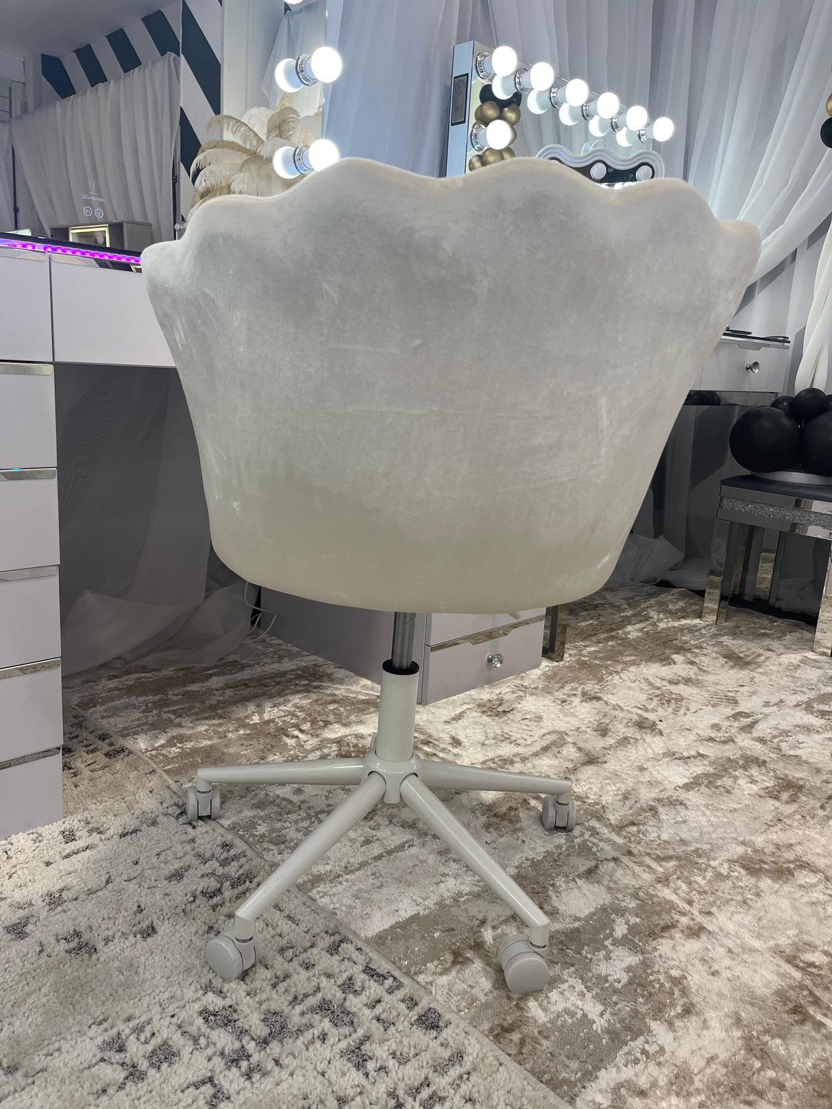 Glam Shell Swivel Chair