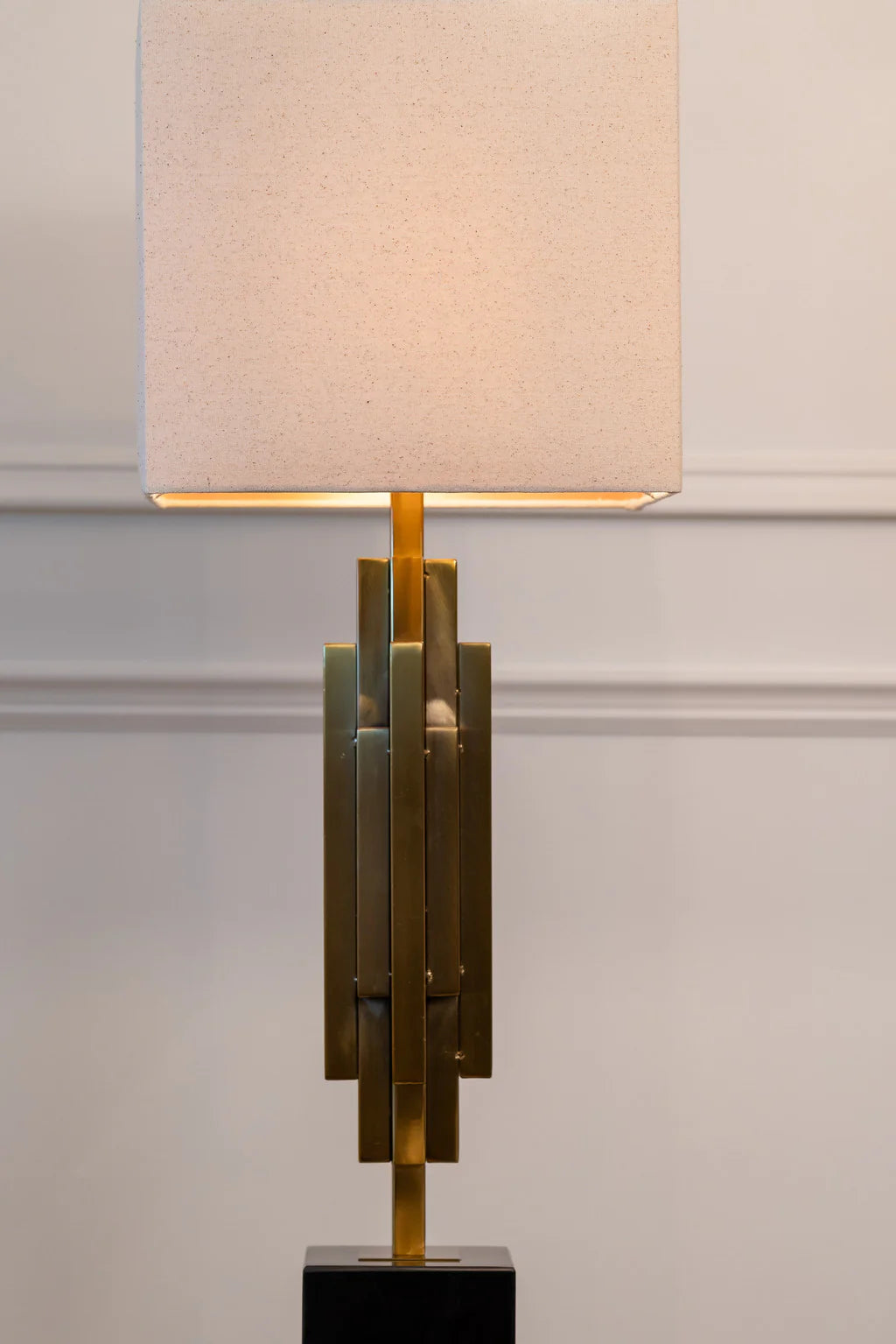 TESSA TABLE LAMP