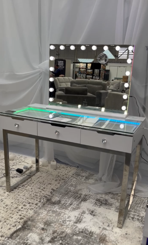 Glam 3 Drawer Vanity Dresser