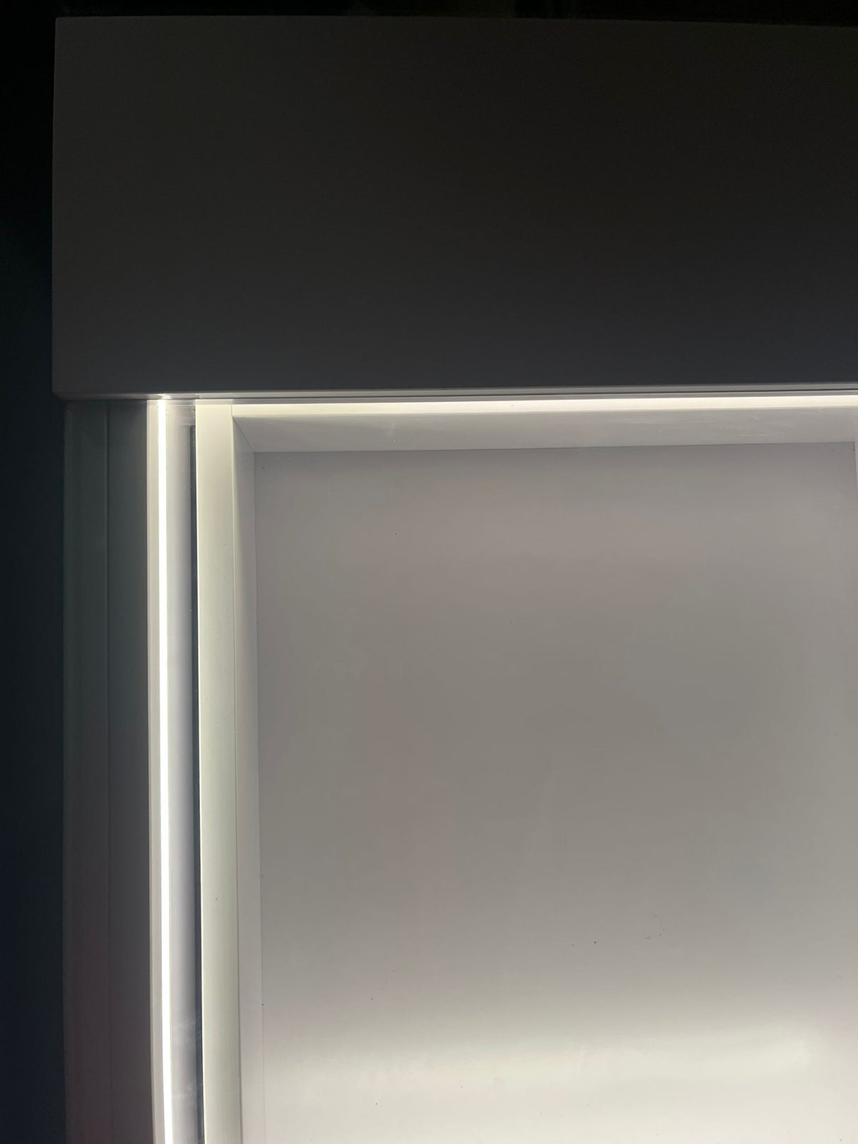 BUNDLE: Glam 8 Drawer and Landscape Mirror