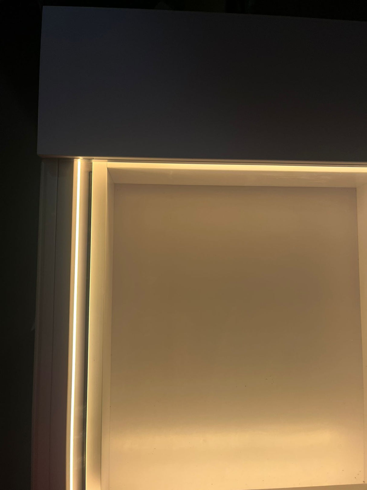 BUNDLE: Glam 8 Drawer and Landscape Mirror