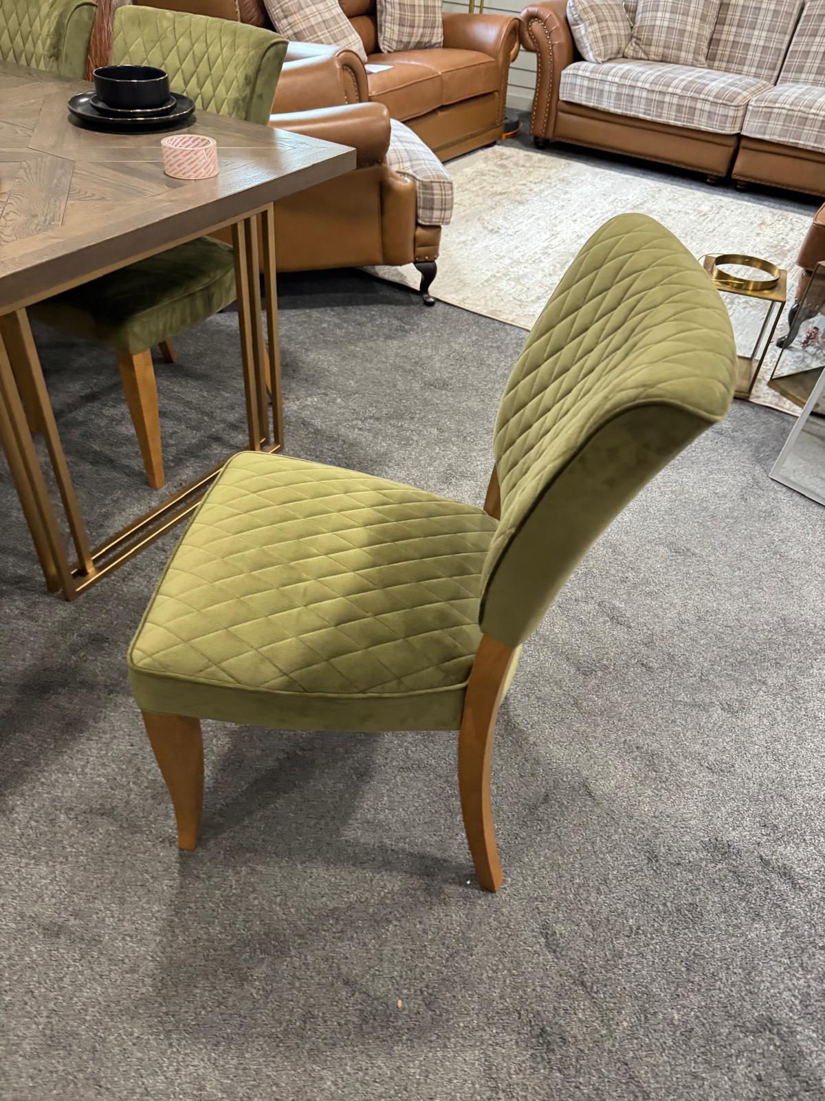 Amelia Fumed Oak 6-8 Extension Dining Table