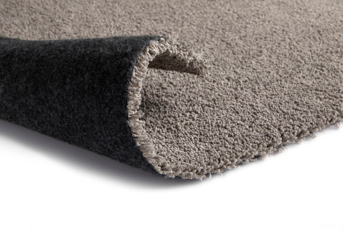 Kiss Rug
