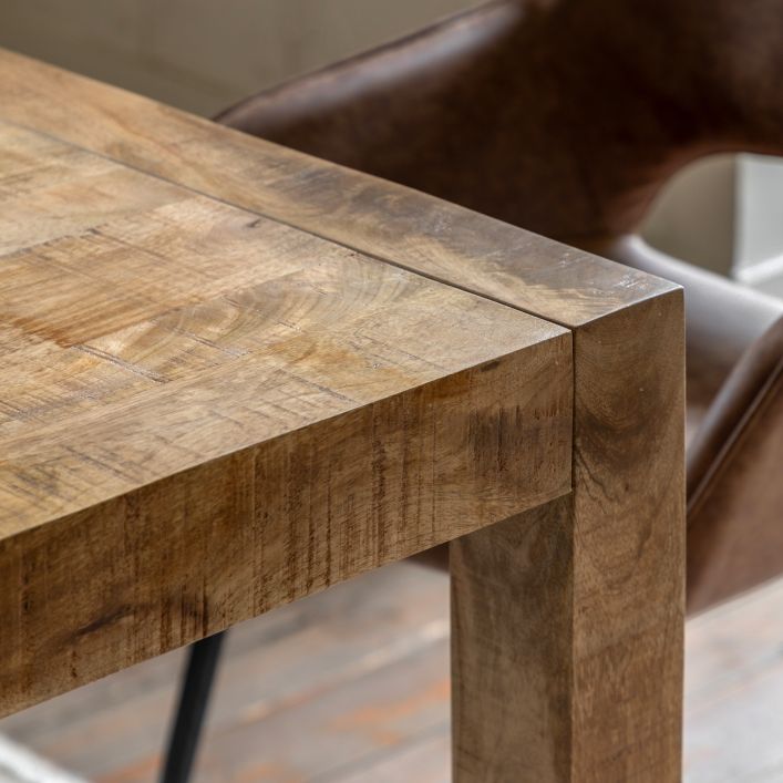 Iowa Dining Table