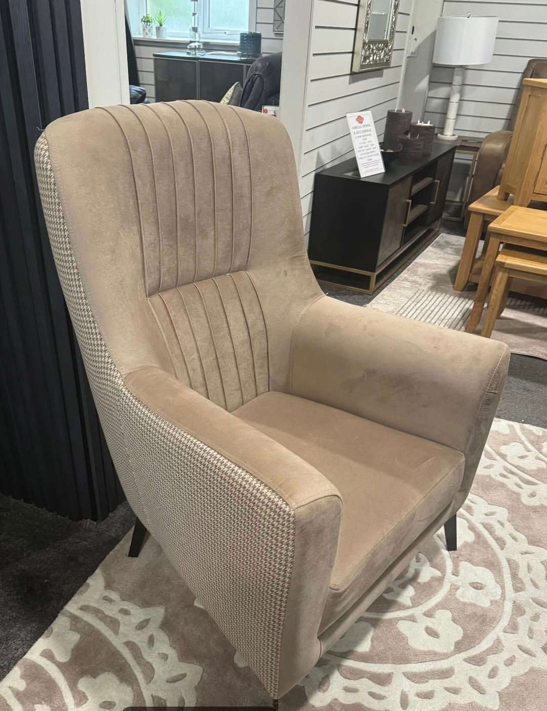 Shop Display Oatmeal Alice chair