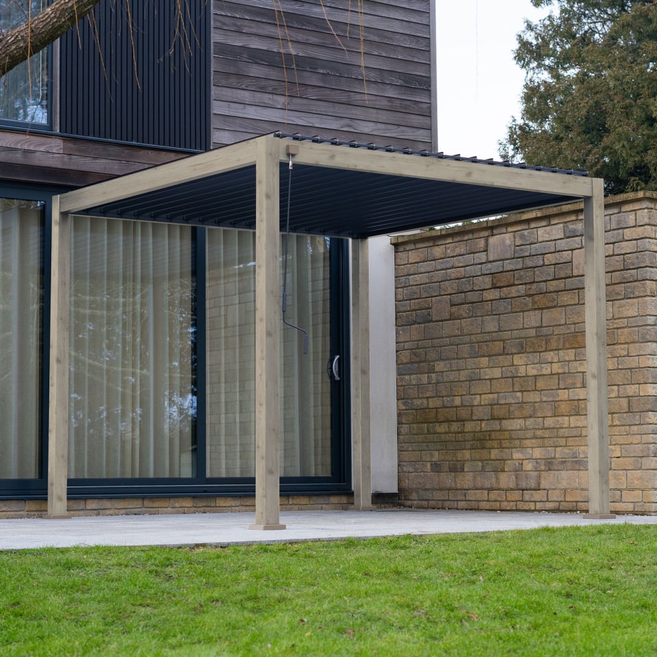 Nova Hilton Aluminium Pergola in Light Oak