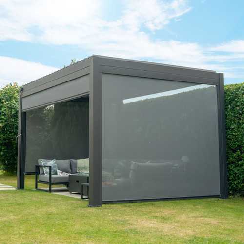 Hilton Privacy Screens