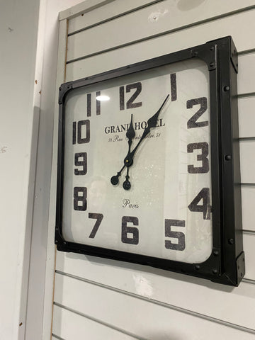 Large square meta clock