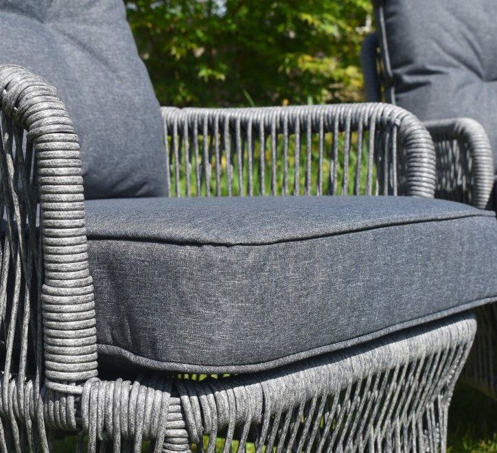 Rivera 4-piece garden set close up at the furniture store ni